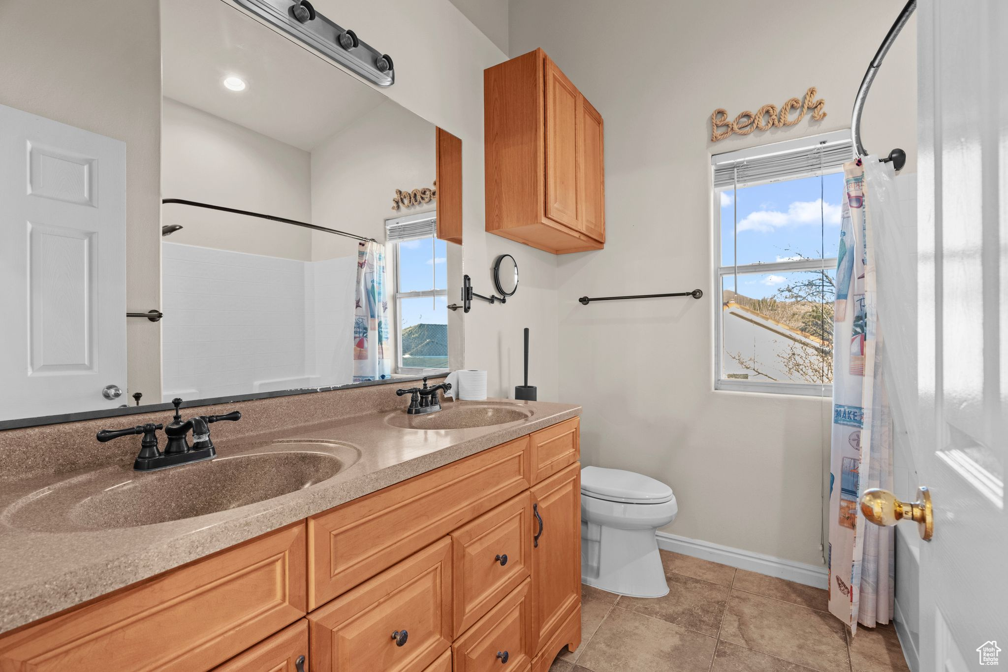 CANYON RIDGE - Residential