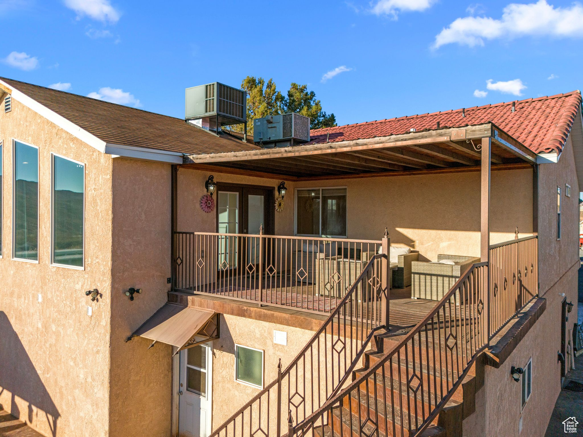 CANYON RIDGE - Residential