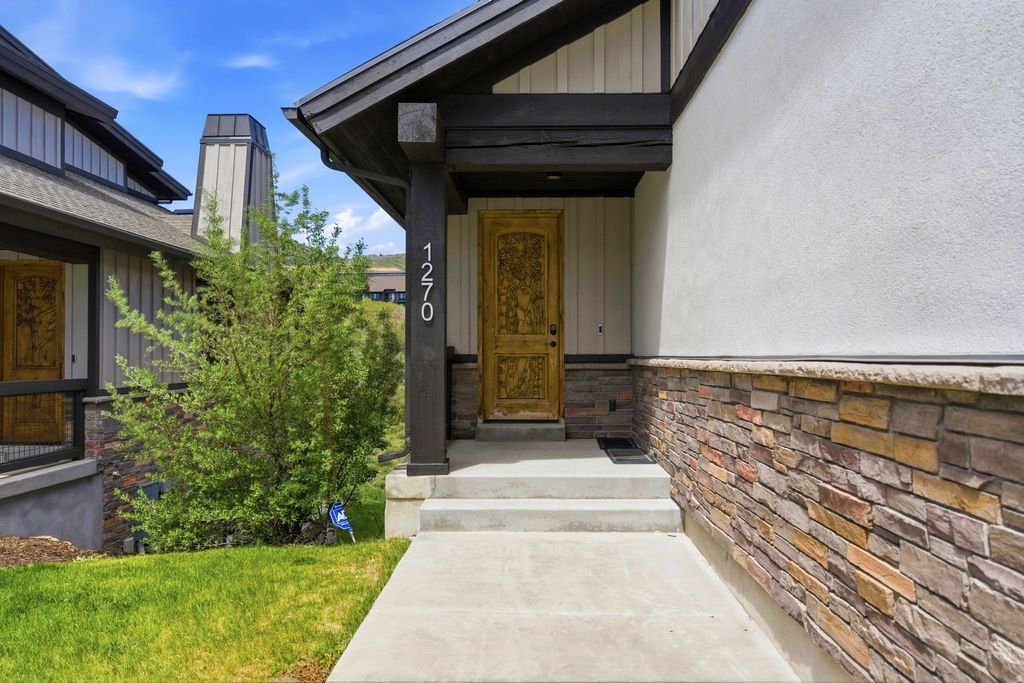 Photo of 1270 W STILLWATER DR, Heber City, UT 84032 (MLS # 2163794)