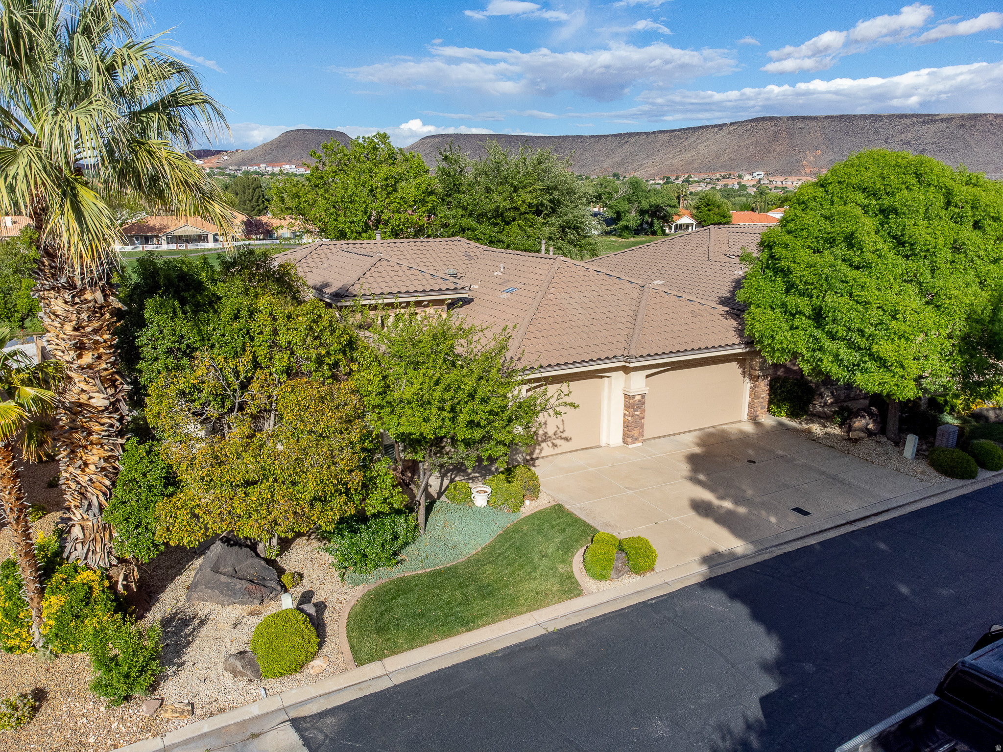 CRYSTAL SPRINGS - Residential