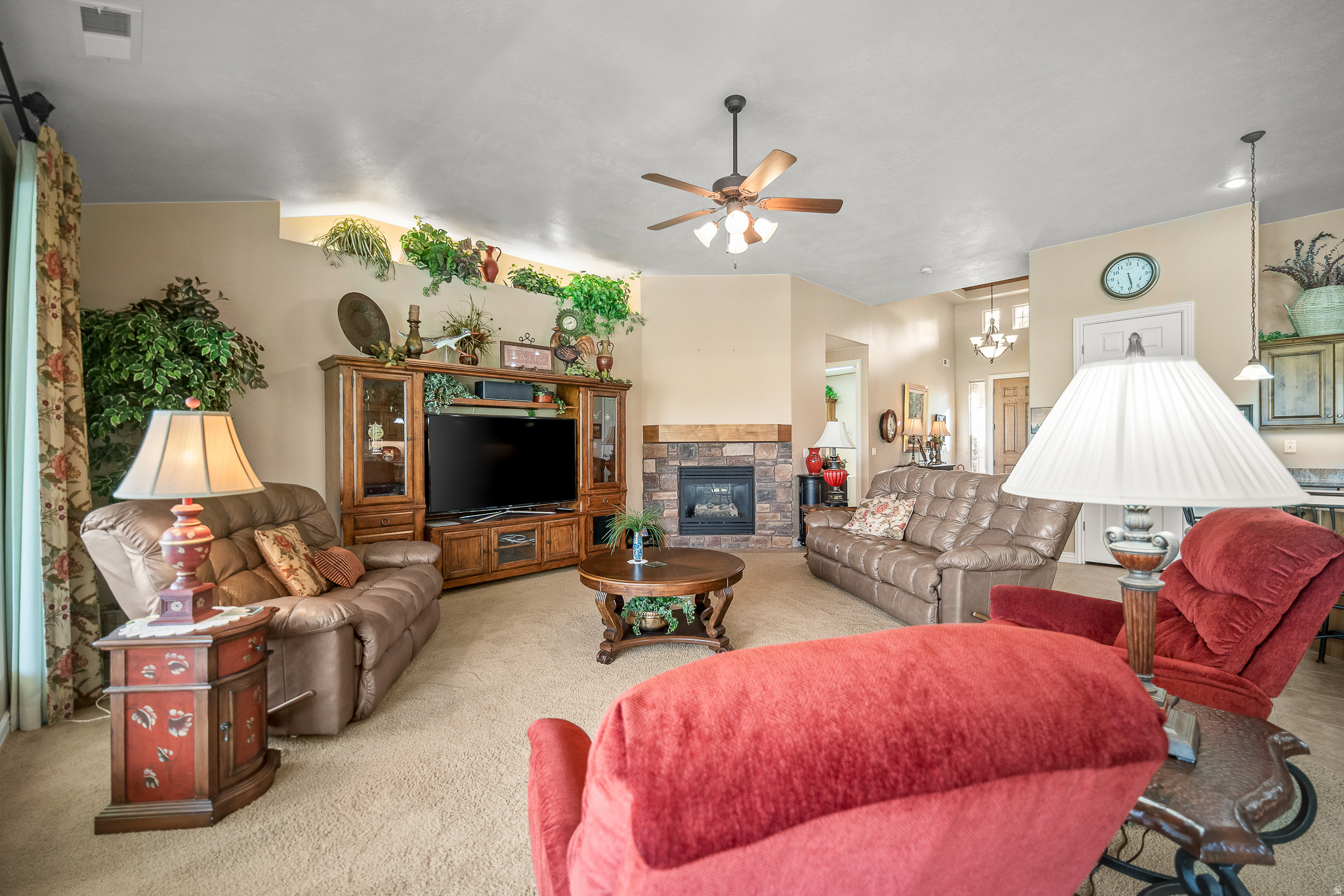 CRYSTAL SPRINGS - Residential