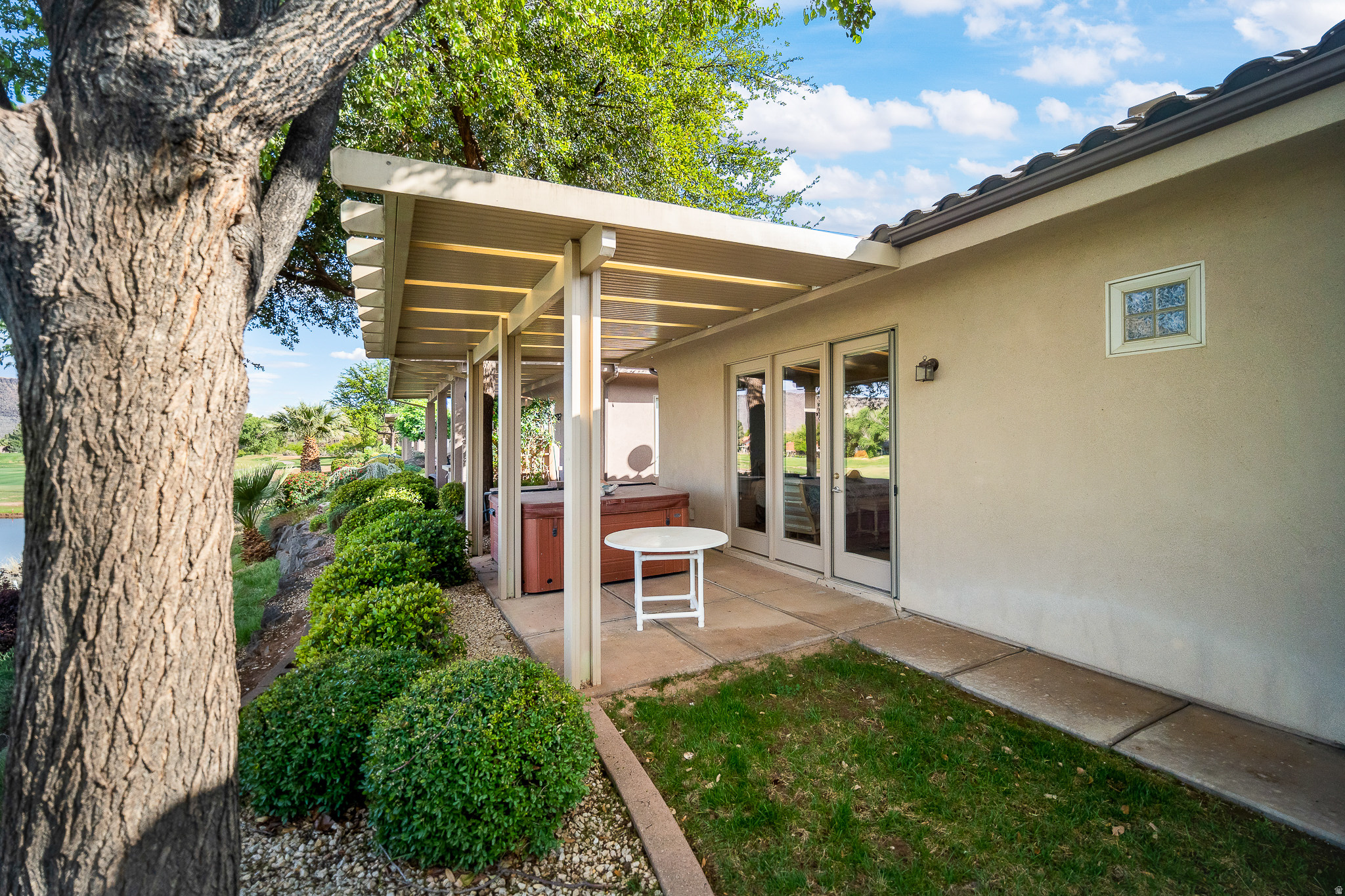 CRYSTAL SPRINGS - Residential