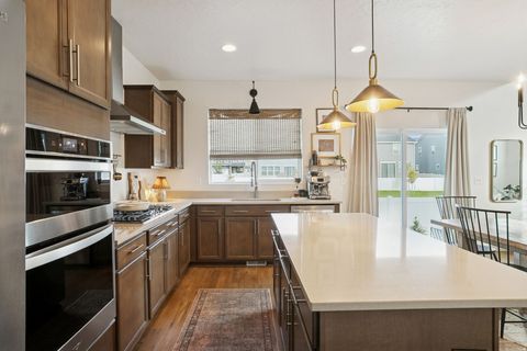 Tiny photo for 5084 N ESPALIER DR, Eagle Mountain, UT 84005 (MLS # 2128559)