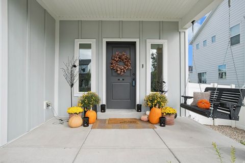 Tiny photo for 5084 N ESPALIER DR, Eagle Mountain, UT 84005 (MLS # 2128559)