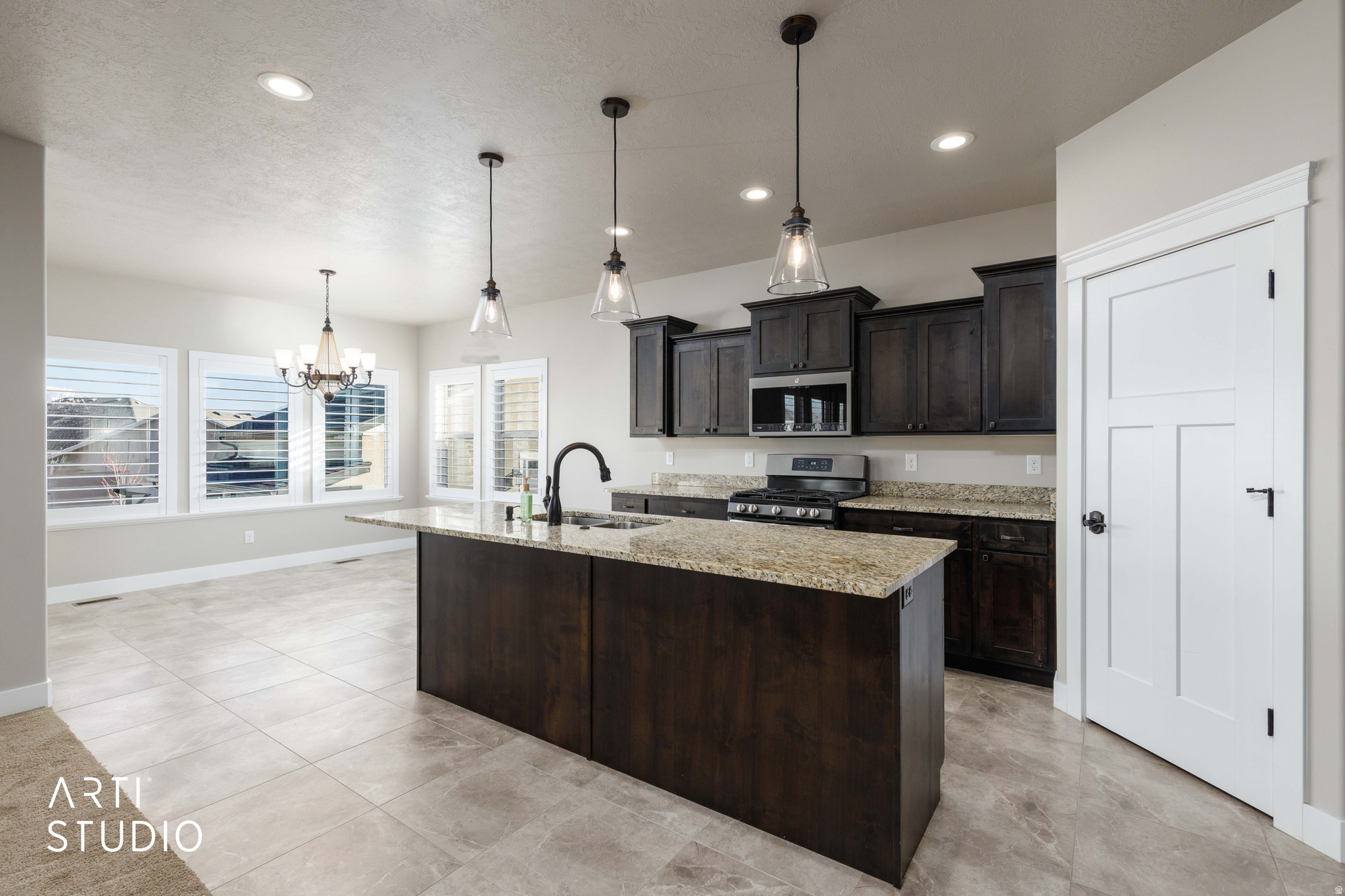 FAIRGROVE ESTATES - Residential