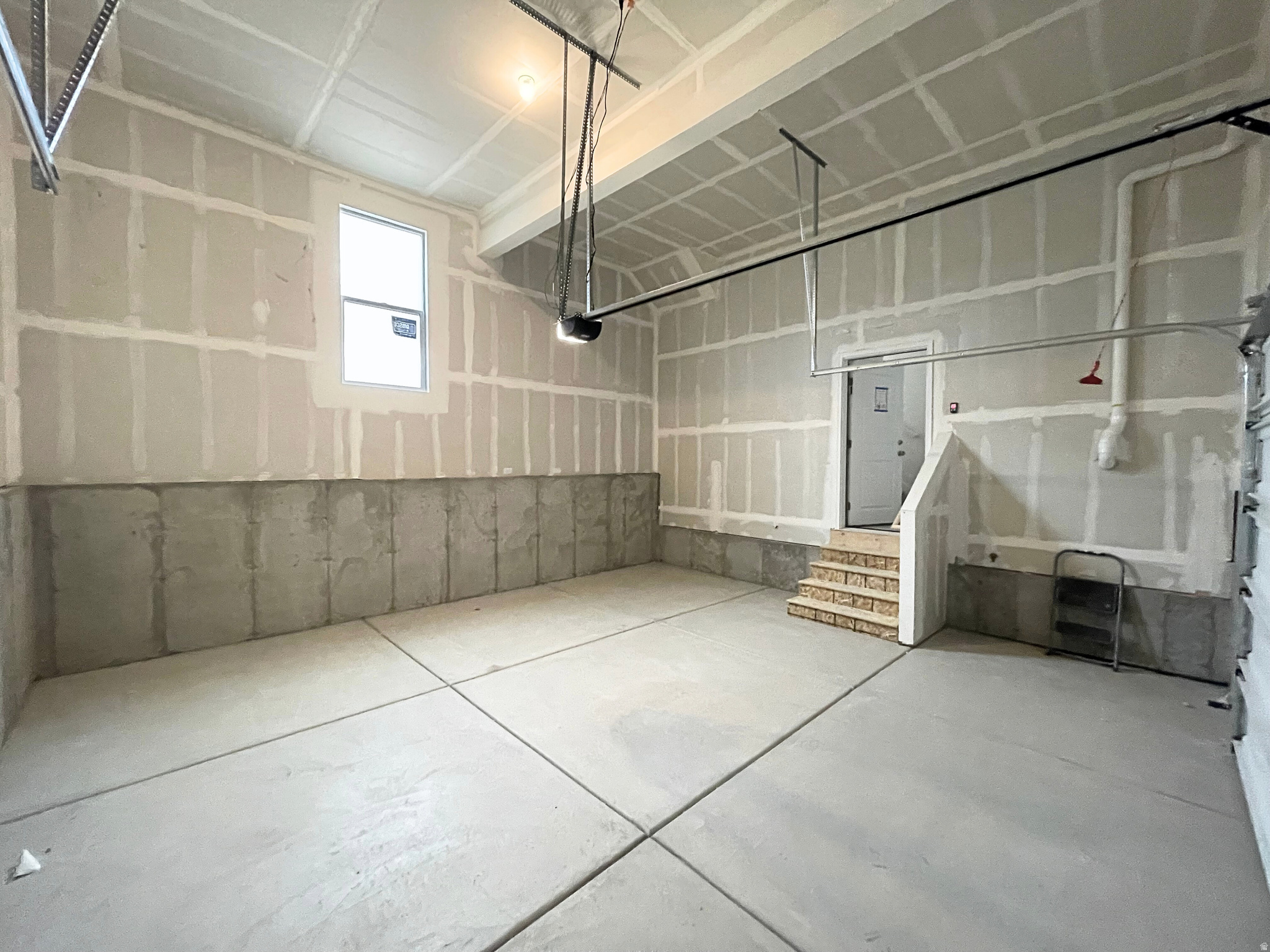 DESTINATION HOMES - Residential