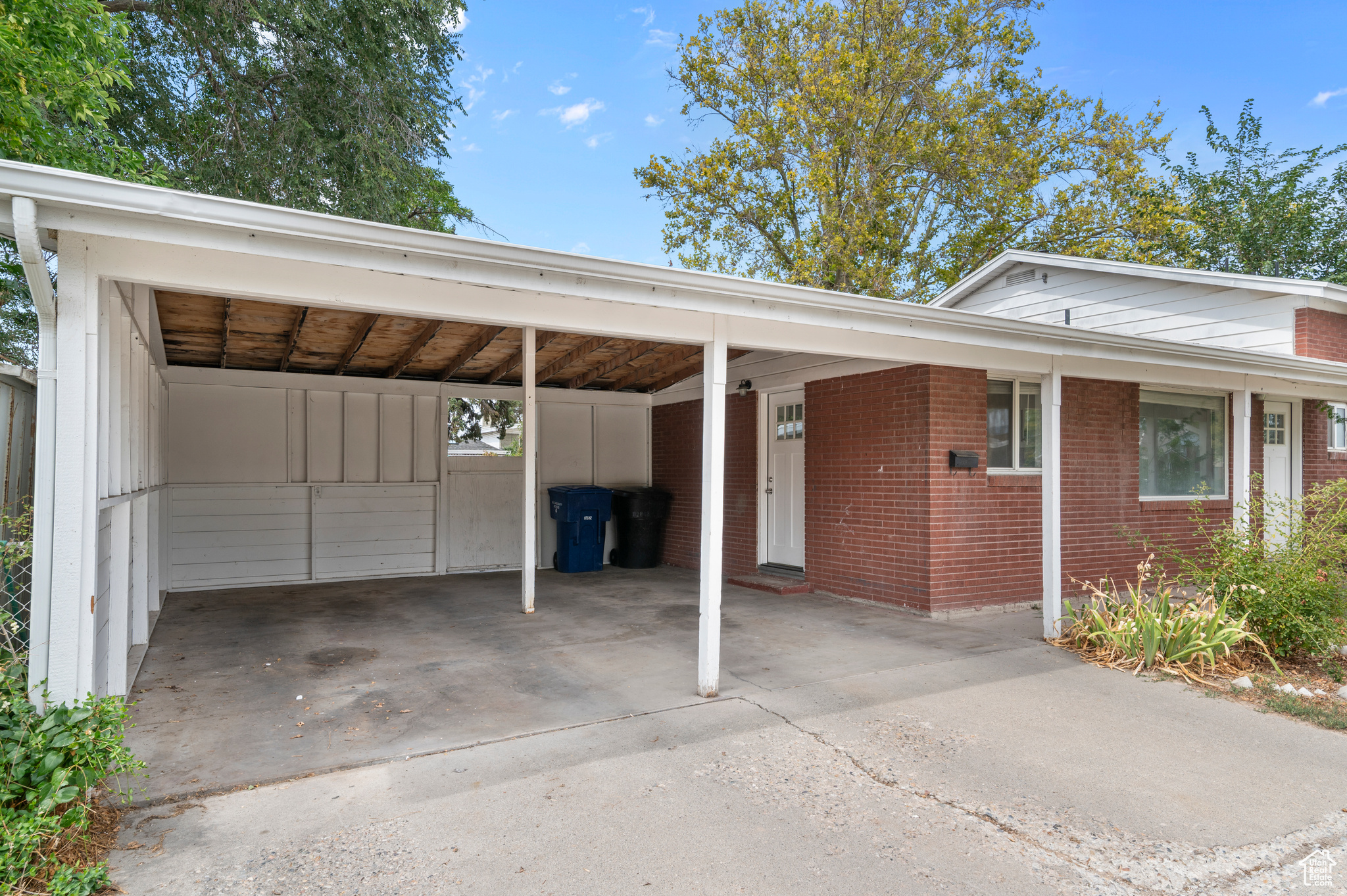 MEADOWBROOK VALLEY - Residential