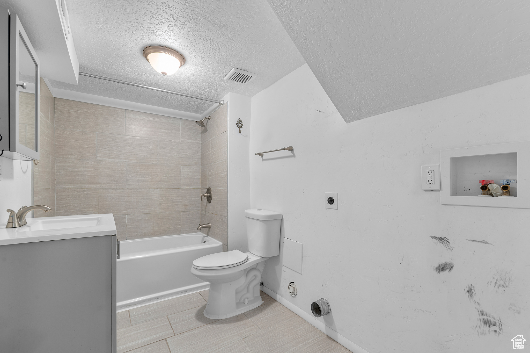 MEADOWBROOK VALLEY - Residential