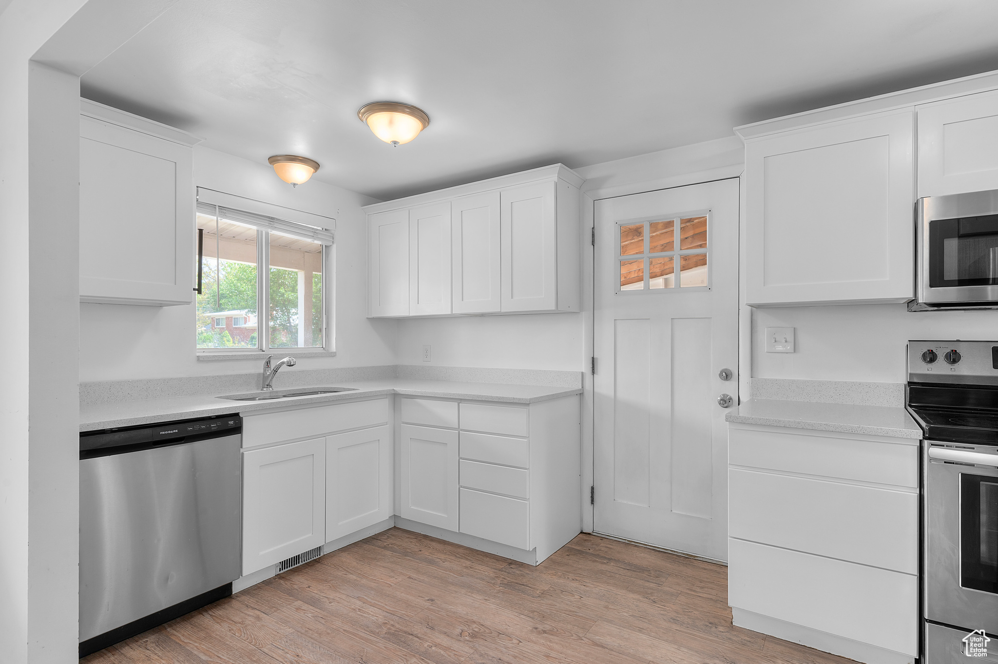 MEADOWBROOK VALLEY - Residential