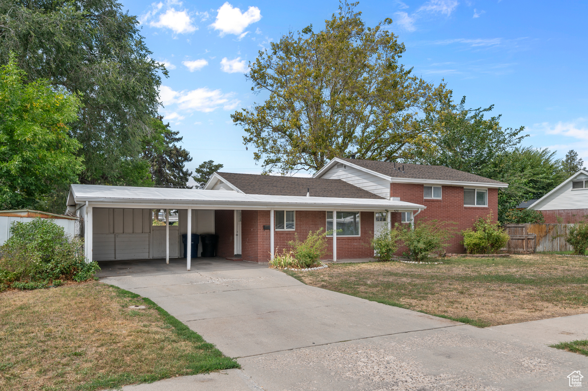 MEADOWBROOK VALLEY - Residential