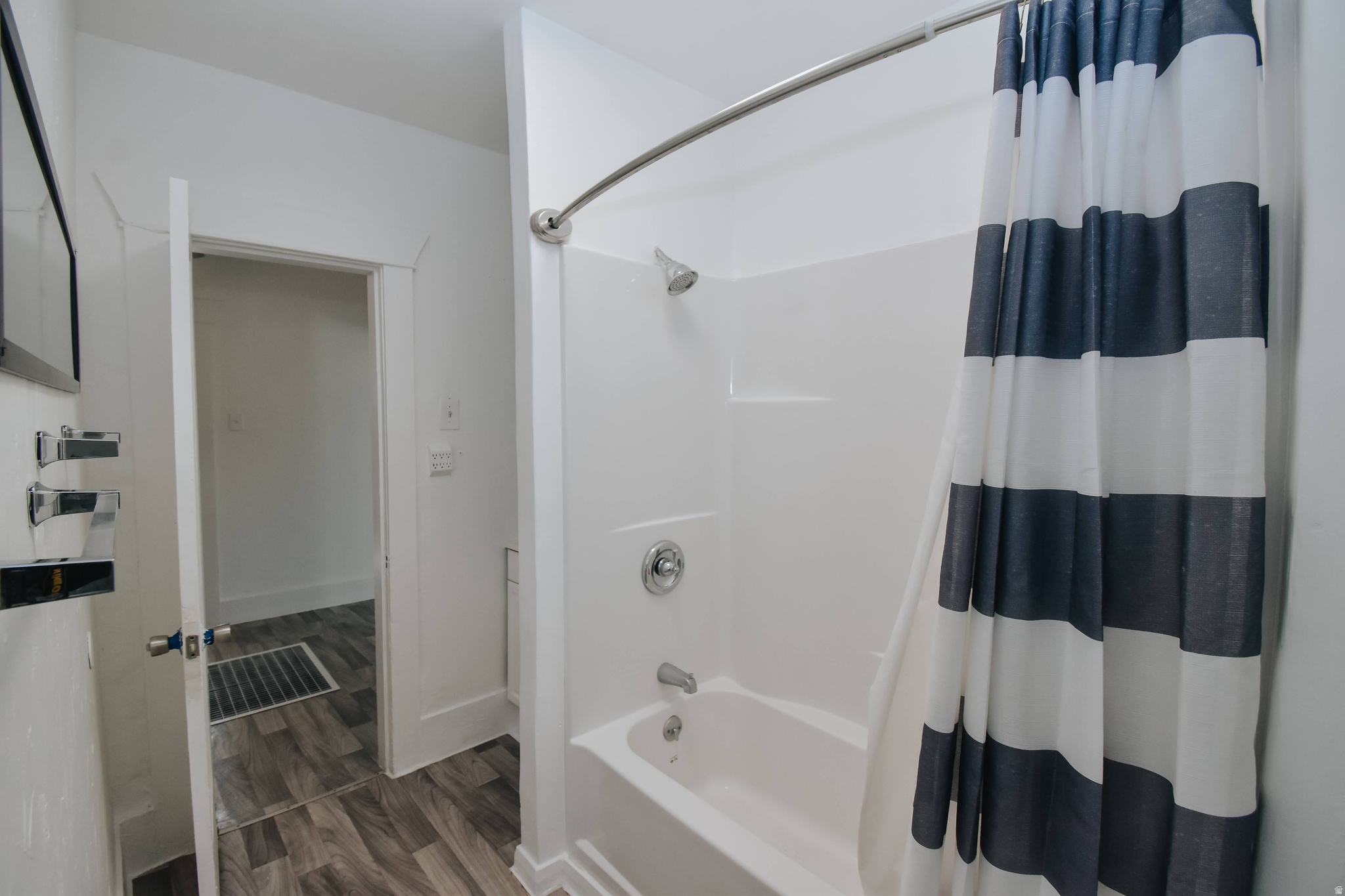 YOUNG PROPERTY - Residential