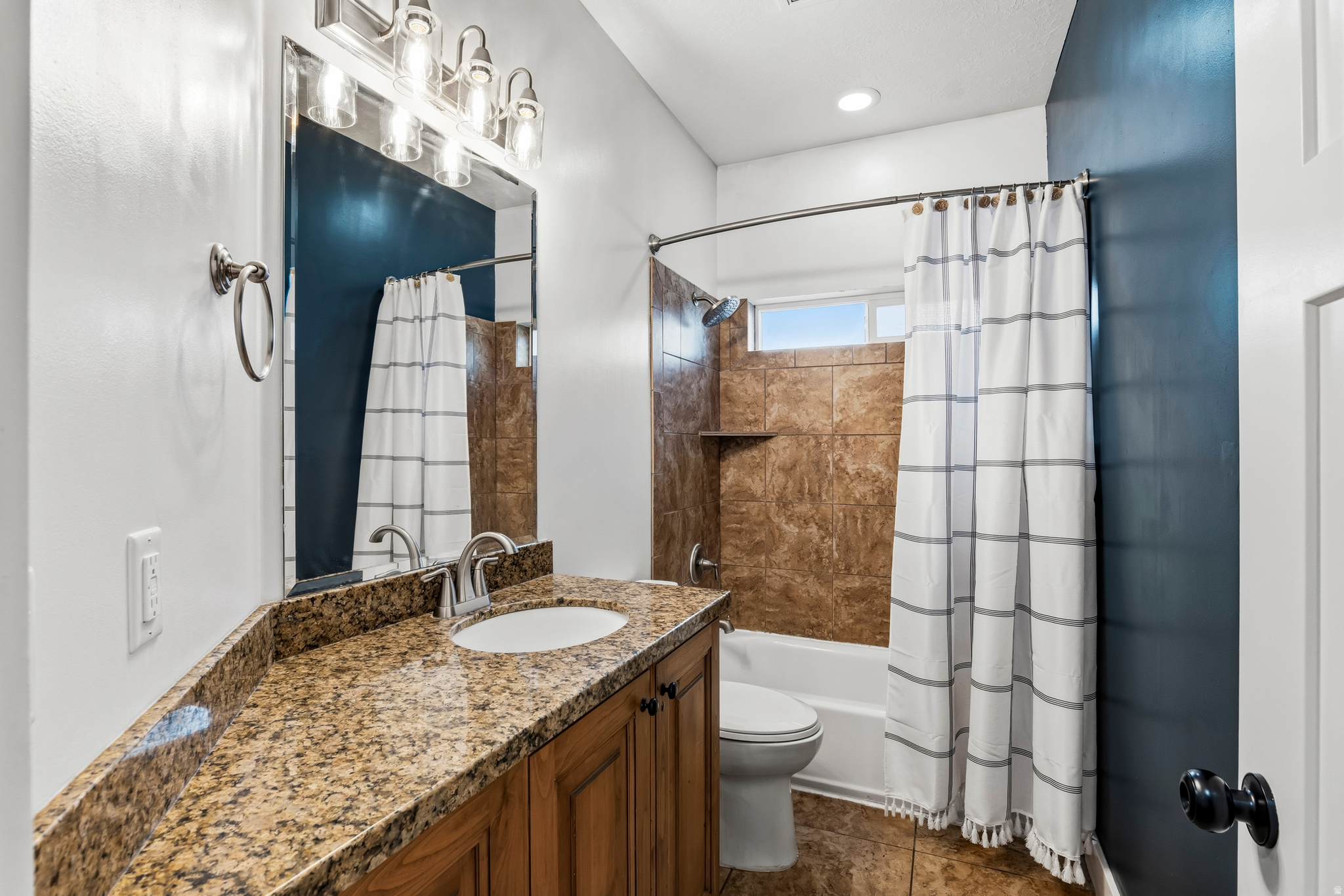 CANTERBURY NORTH - Residential