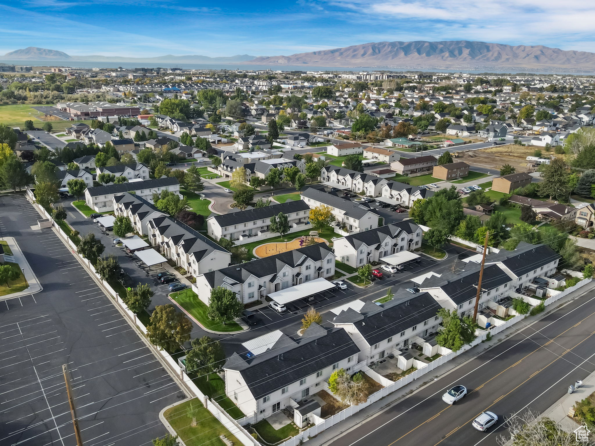 DAVENCOURT TOWNHOMES PUD - Residential