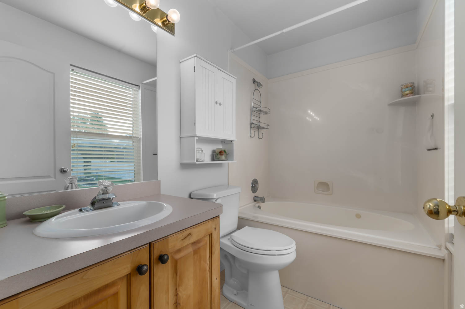 WINDSOR MEADOWS - Residential
