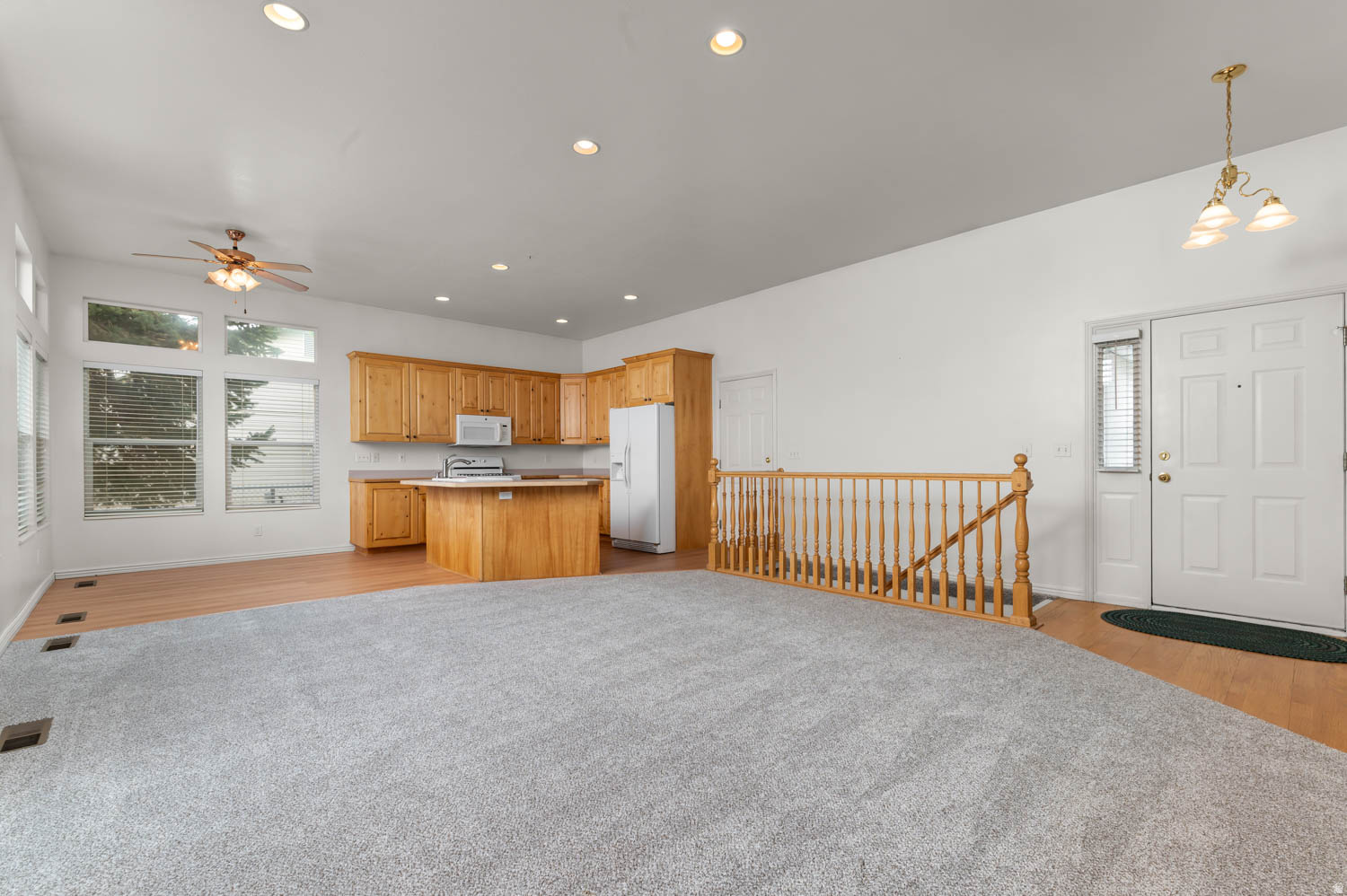 WINDSOR MEADOWS - Residential