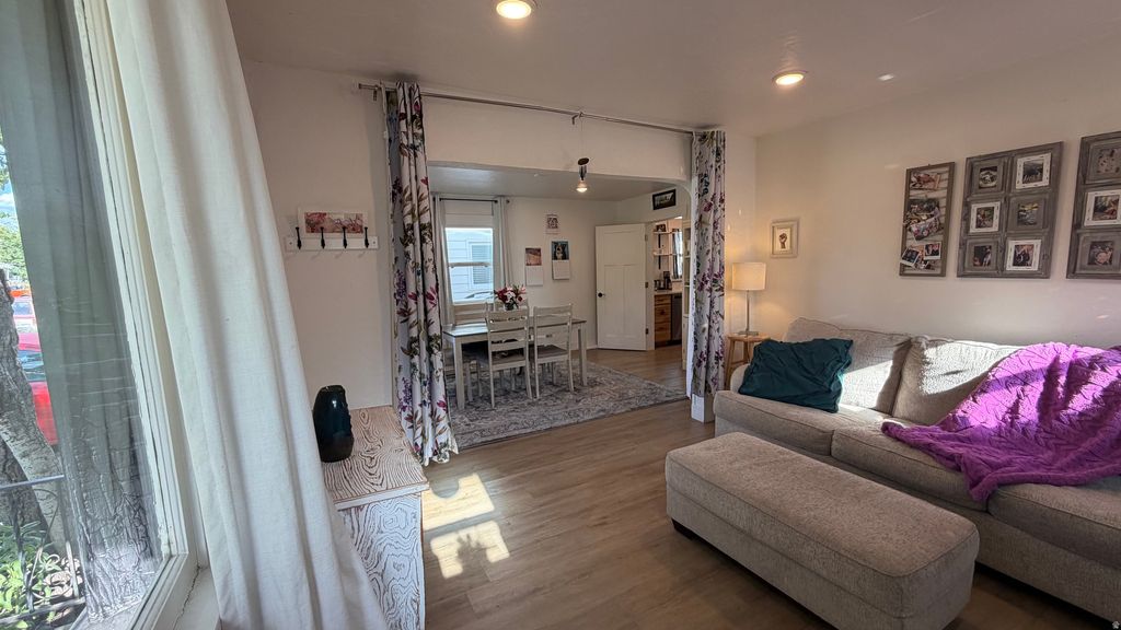 Photo of 242 E DOWNINGTON AVE, Salt Lake City, UT 84115 (MLS # 2161142)