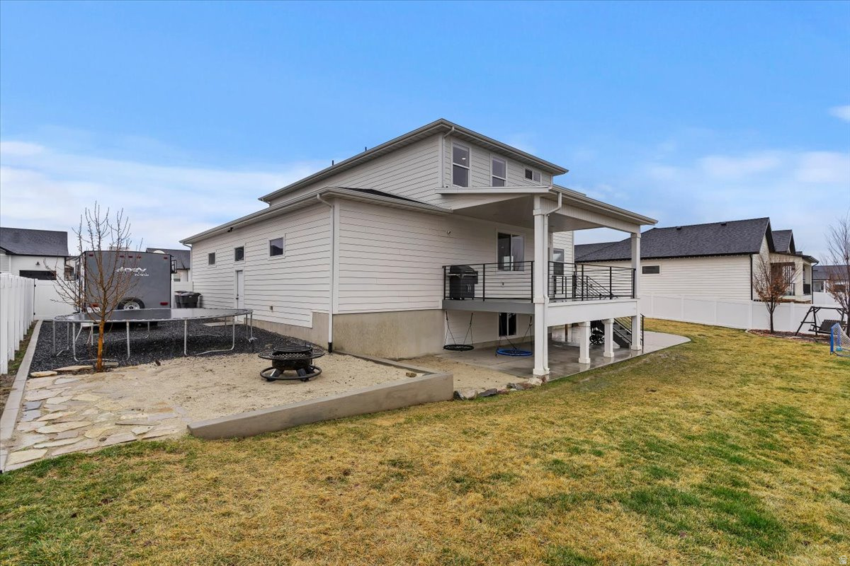 WILLOW FLATS - Residential