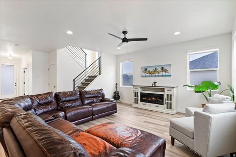 Tiny photo for 3118 W 1600 N, Clinton, UT 84015 (MLS # 2140525)