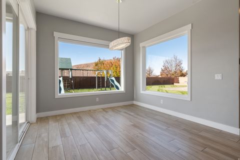Tiny photo for 2334 S LAST CHANCE DR, Washington, UT 84780 (MLS # 2127274)