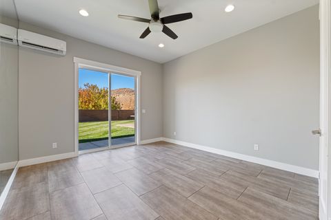 Tiny photo for 2334 S LAST CHANCE DR, Washington, UT 84780 (MLS # 2127274)