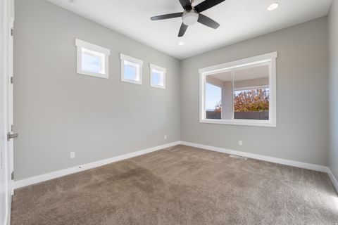 Tiny photo for 2334 S LAST CHANCE DR, Washington, UT 84780 (MLS # 2127274)