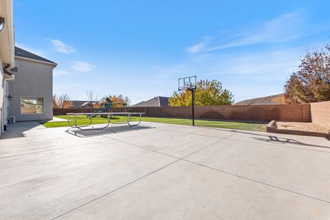 Tiny photo for 2334 S LAST CHANCE DR, Washington, UT 84780 (MLS # 2127274)