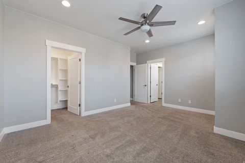 Tiny photo for 2334 S LAST CHANCE DR, Washington, UT 84780 (MLS # 2127274)