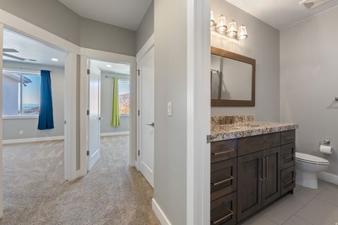 Tiny photo for 2334 S LAST CHANCE DR, Washington, UT 84780 (MLS # 2127274)