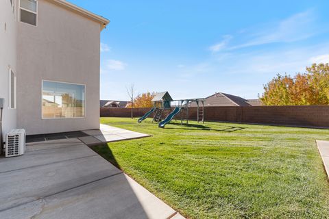 Tiny photo for 2334 S LAST CHANCE DR, Washington, UT 84780 (MLS # 2127274)