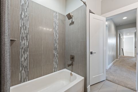 Tiny photo for 2334 S LAST CHANCE DR, Washington, UT 84780 (MLS # 2127274)