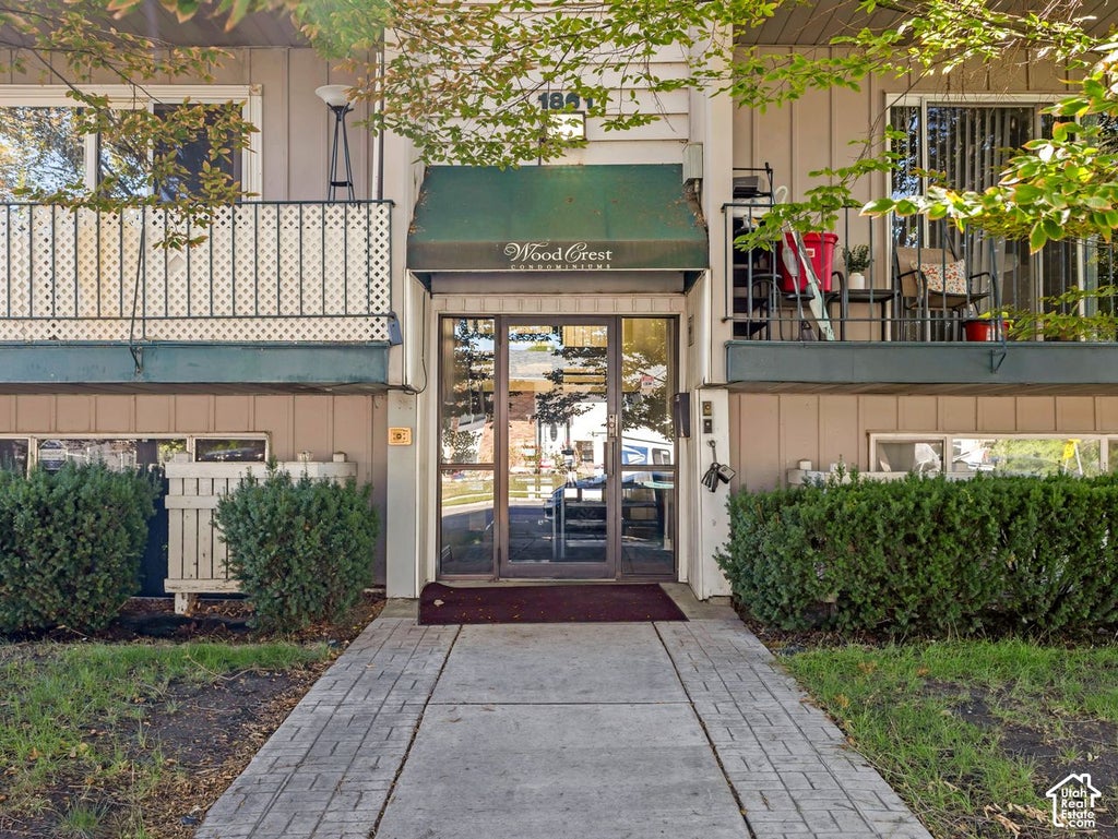 Photo of 1861 W 600 N, Salt Lake City, UT 84116 (MLS # 2188377)