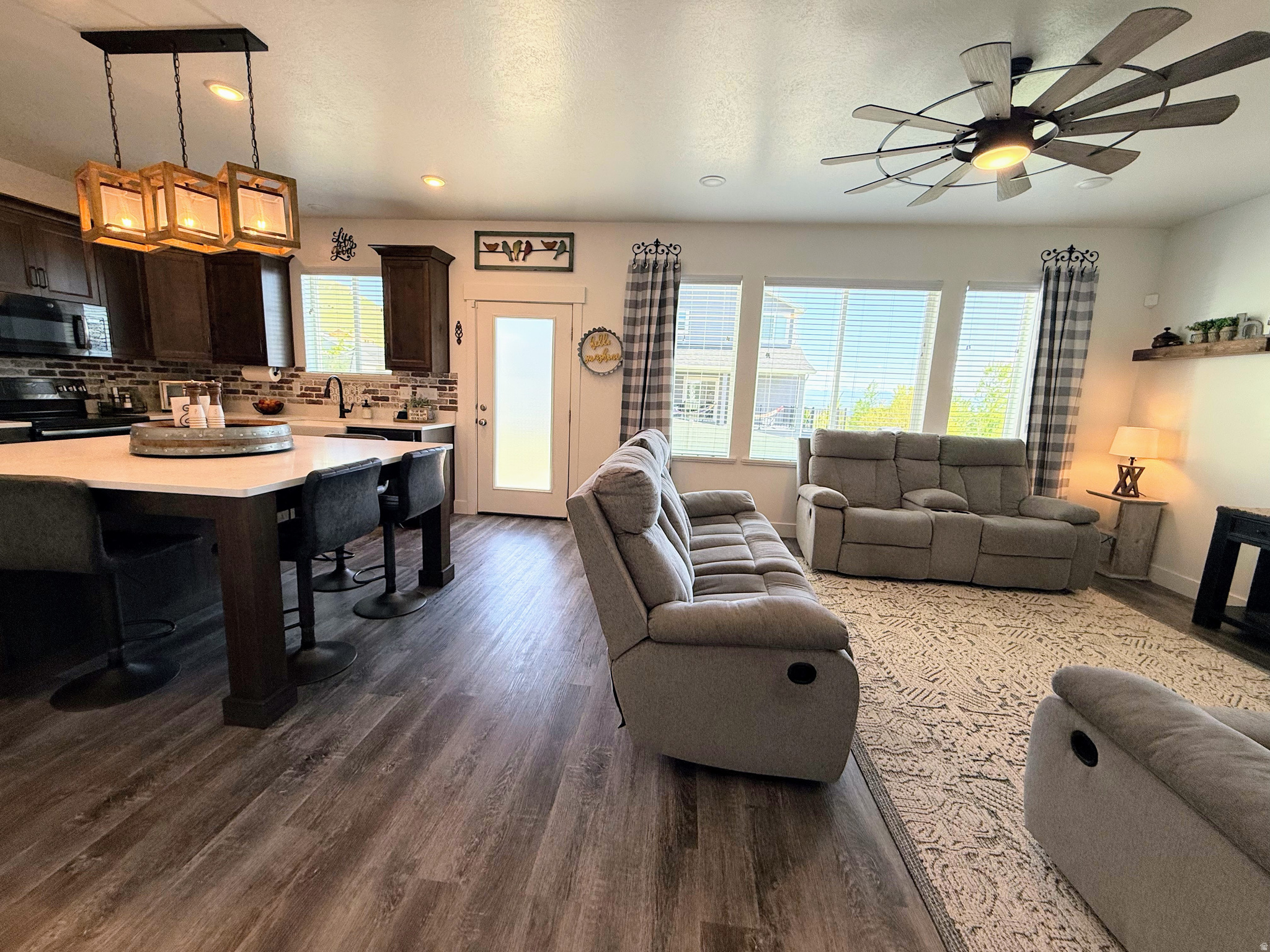 SMITHFIELD RIDGES - Residential