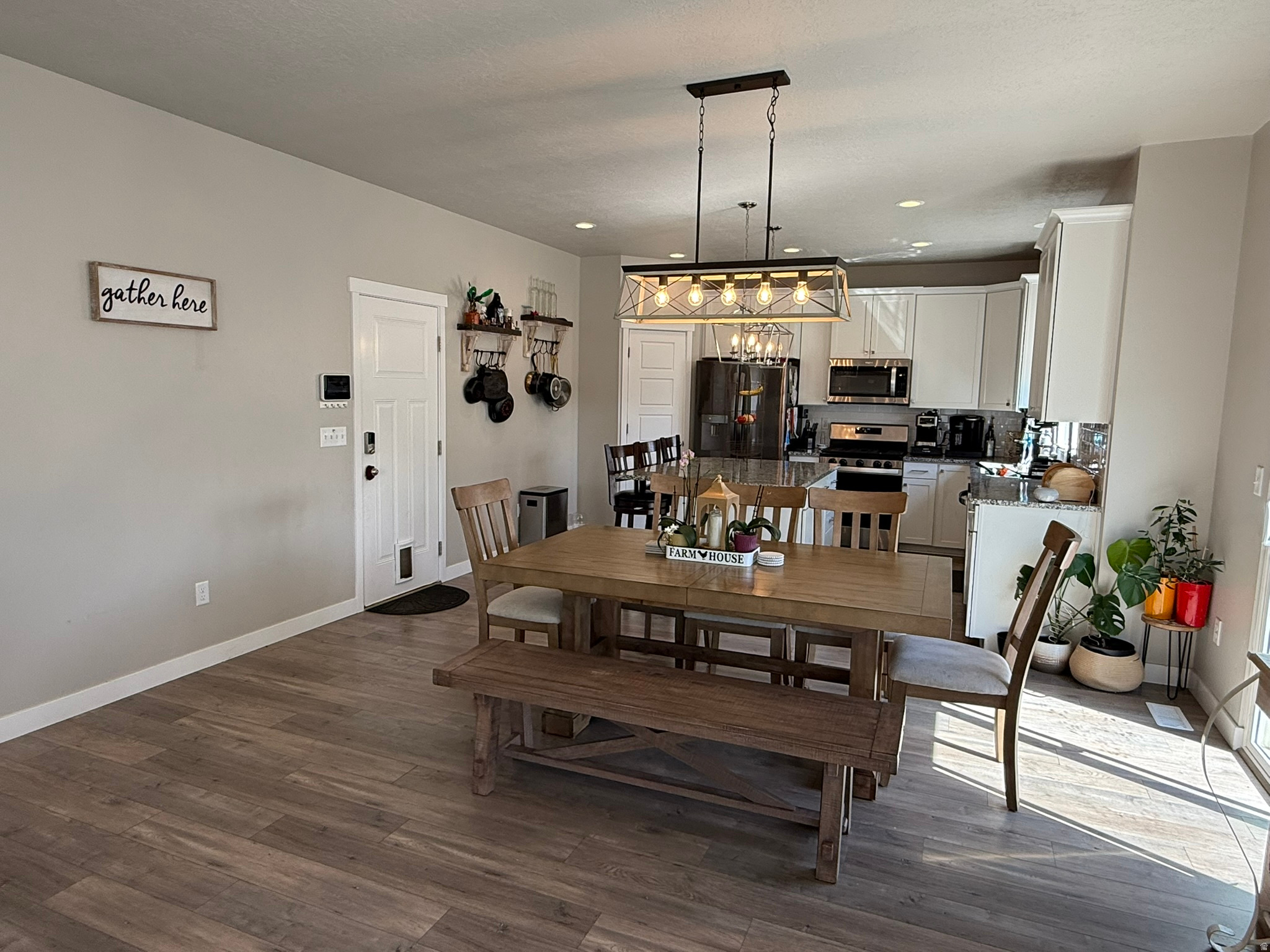 MEADOW CREEK RIDGE - Residential