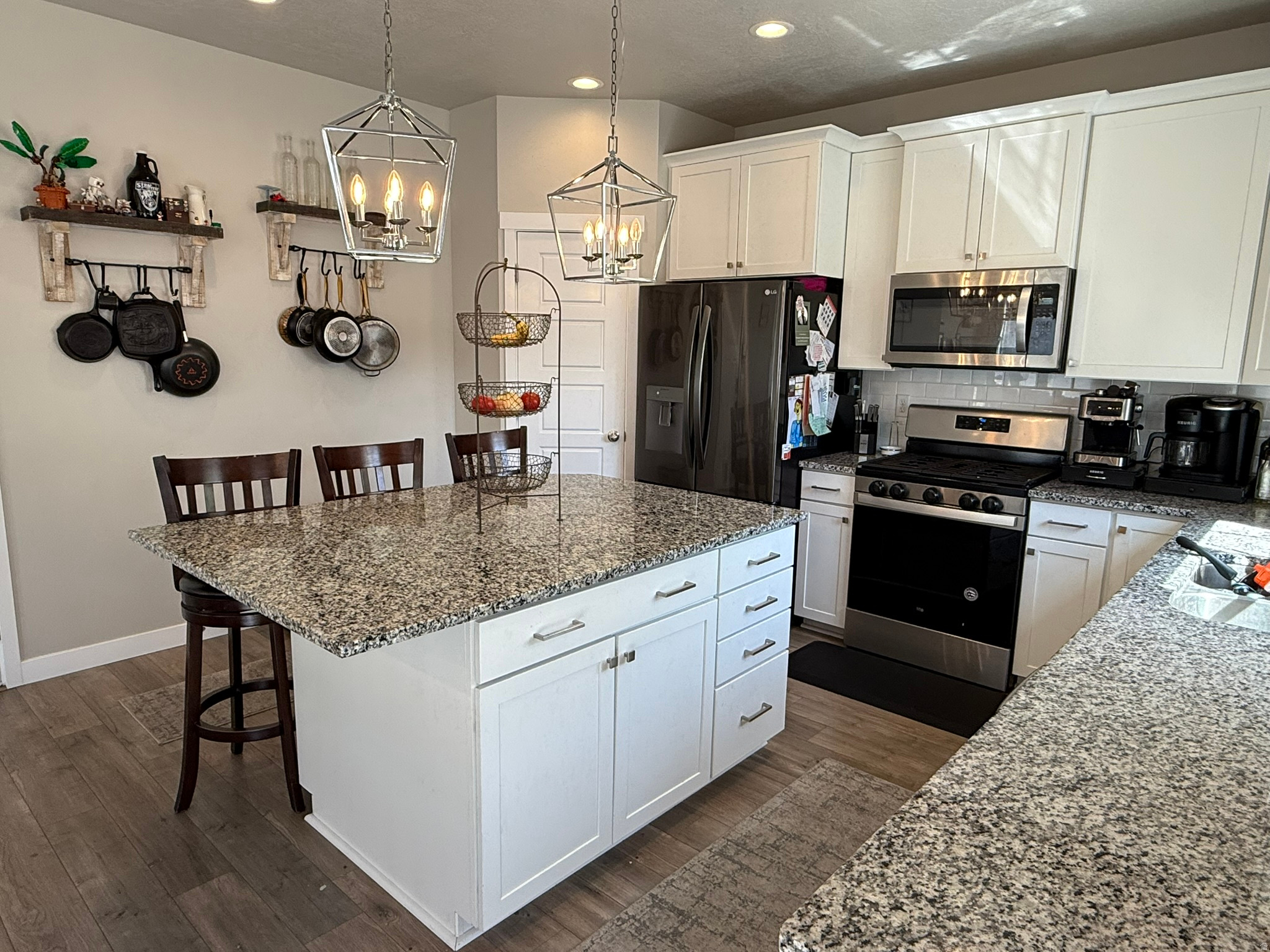 MEADOW CREEK RIDGE - Residential