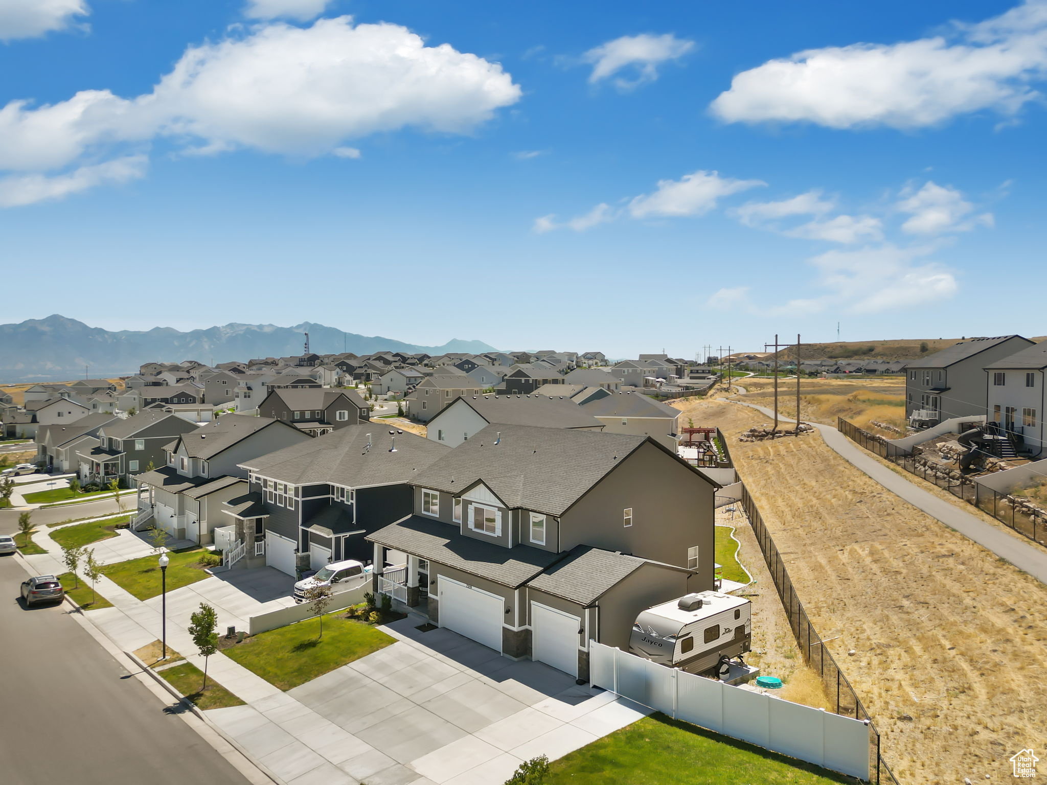 WOODHOLLOW ESTATES - Residential