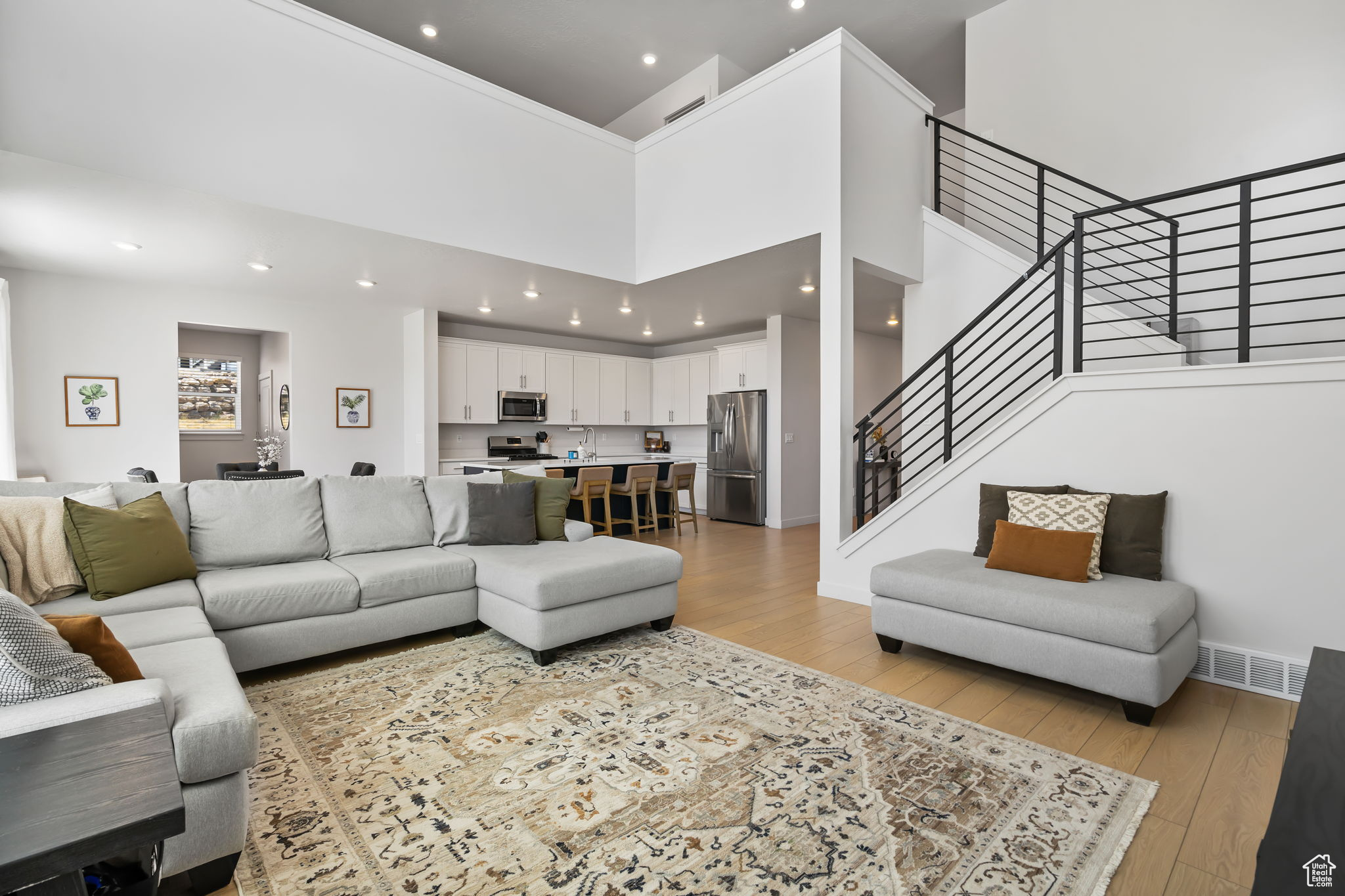 WOODHOLLOW ESTATES - Residential
