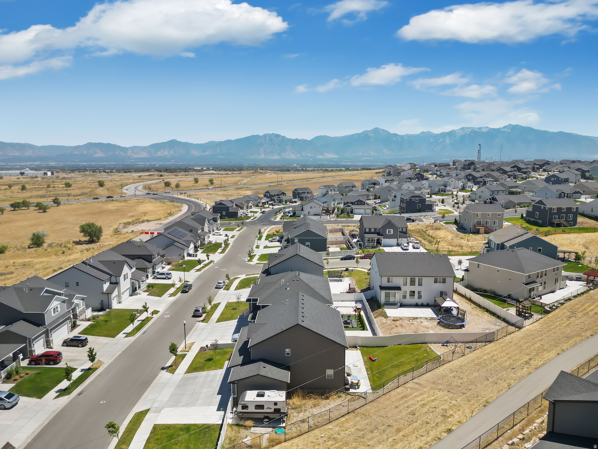 WOODHOLLOW ESTATES - Residential