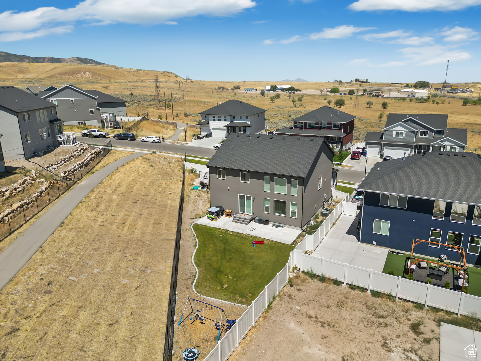 WOODHOLLOW ESTATES - Residential