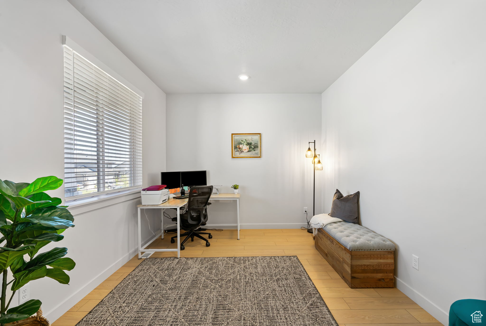 WOODHOLLOW ESTATES - Residential