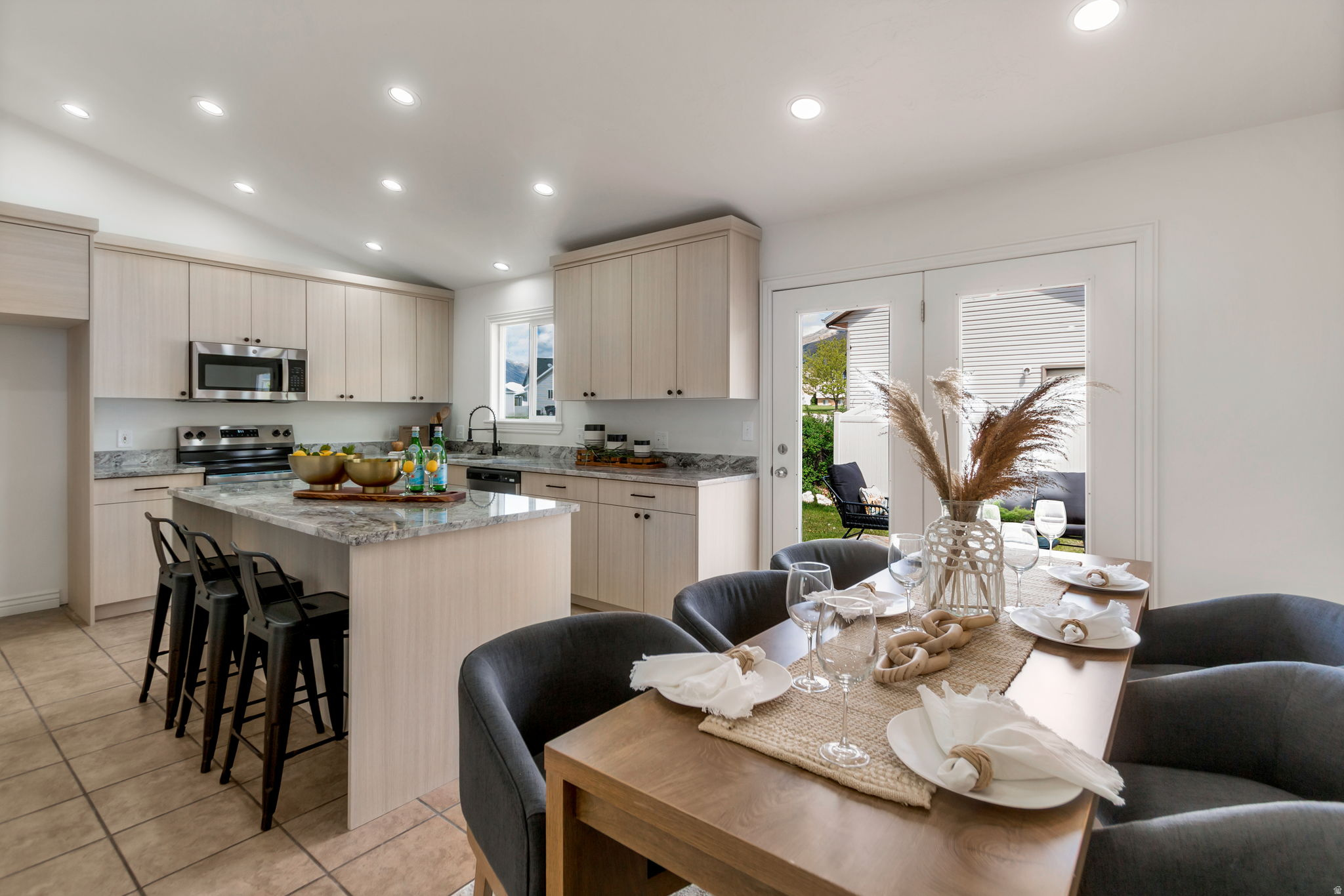 CHERRY RIDGE - Residential