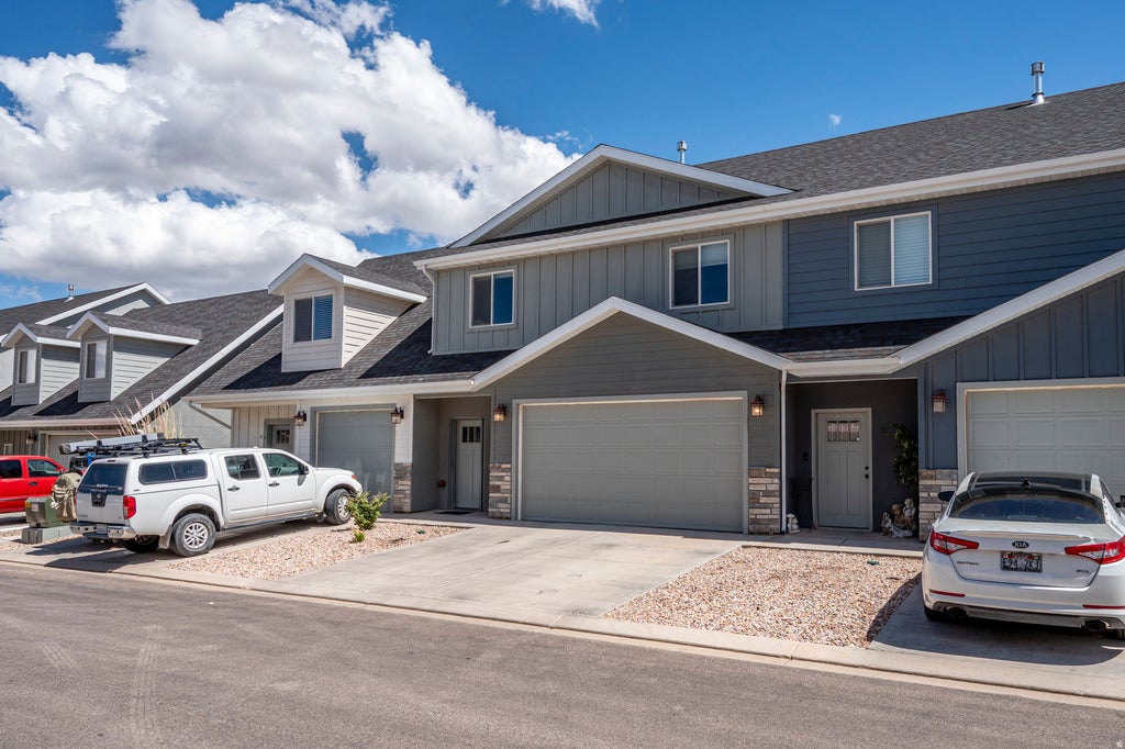 Photo of 1563 S TOPAZ DR #C, Cedar City, UT 84720 (MLS # 2182657)