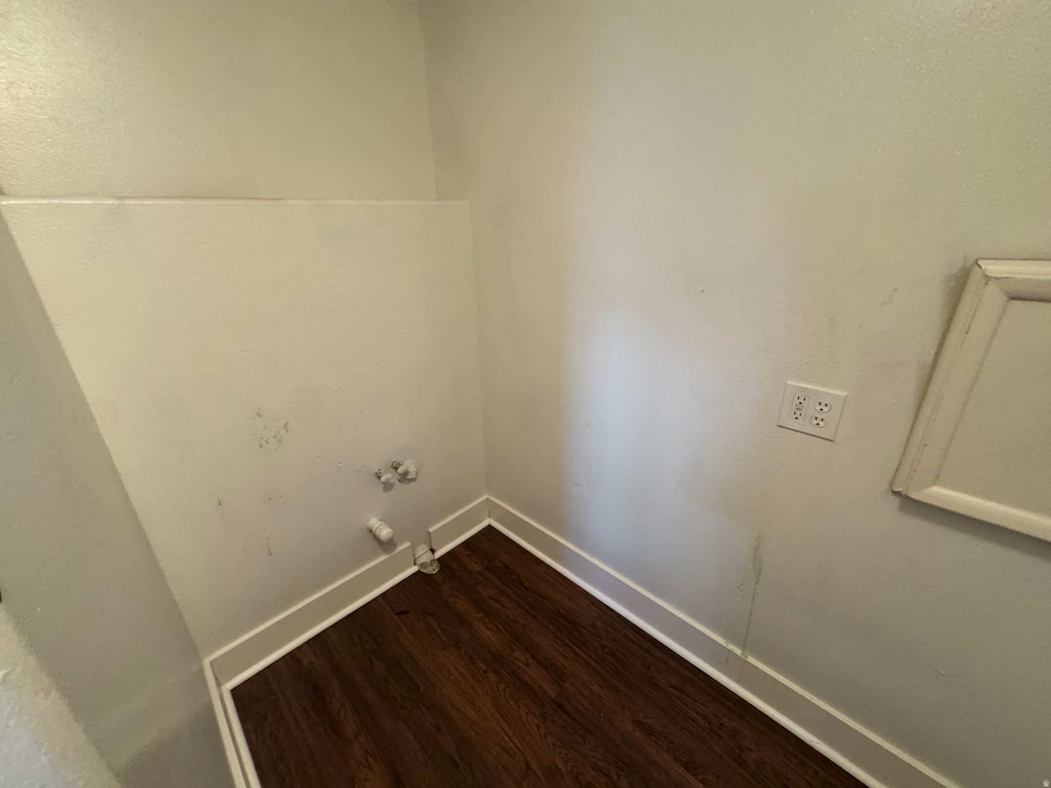 WALNUT HILLS - Residential