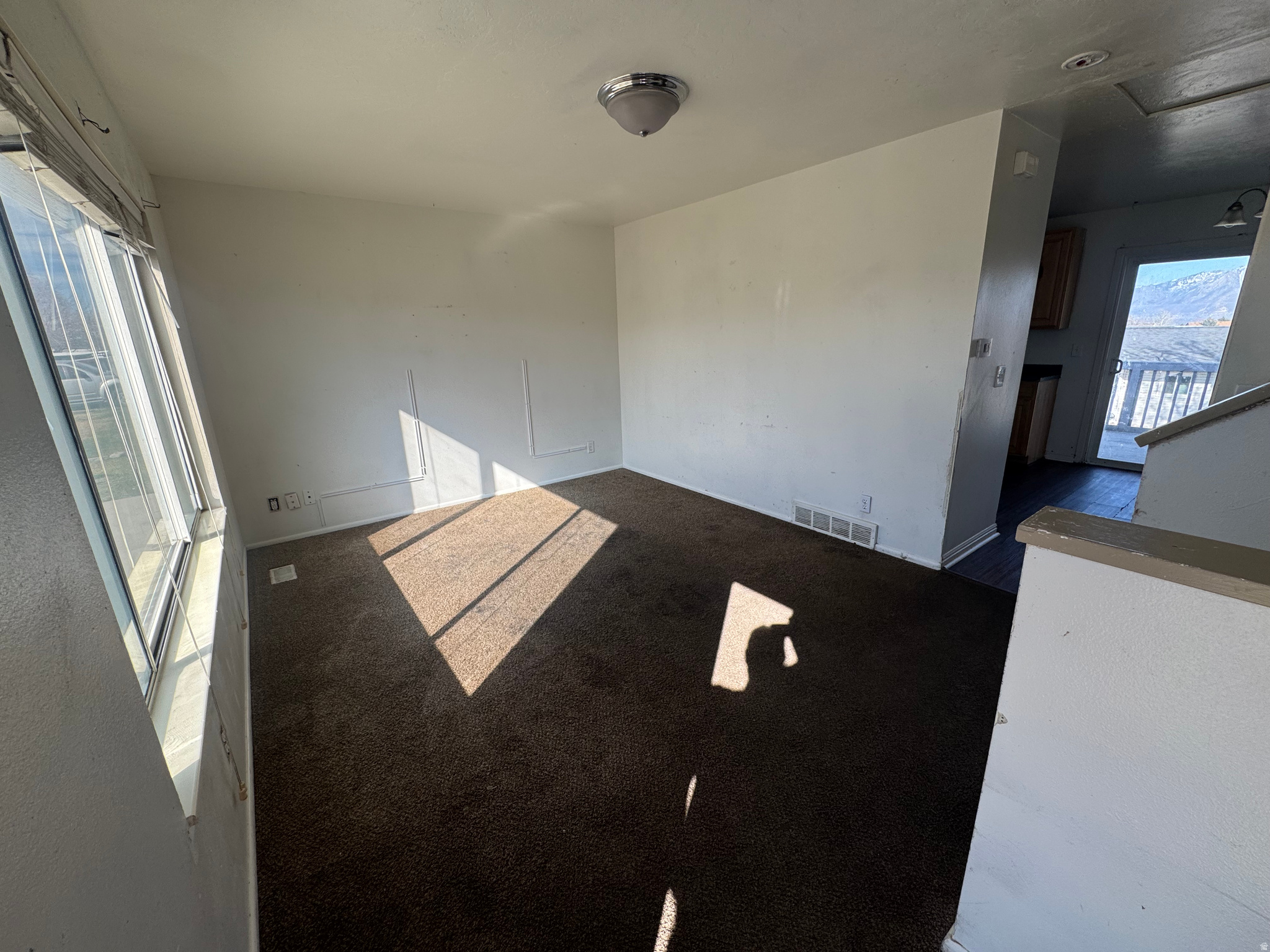 WALNUT HILLS - Residential