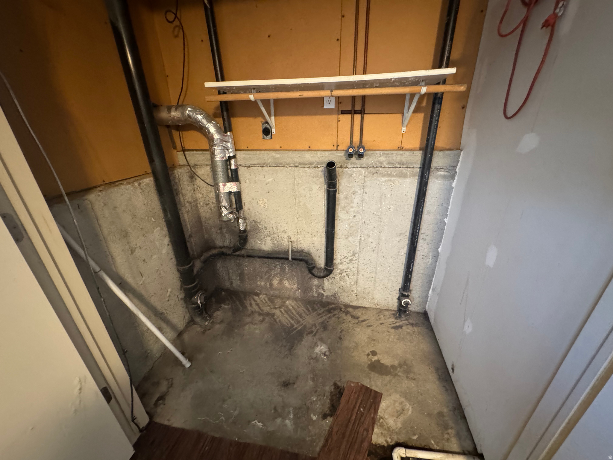 WALNUT HILLS - Residential