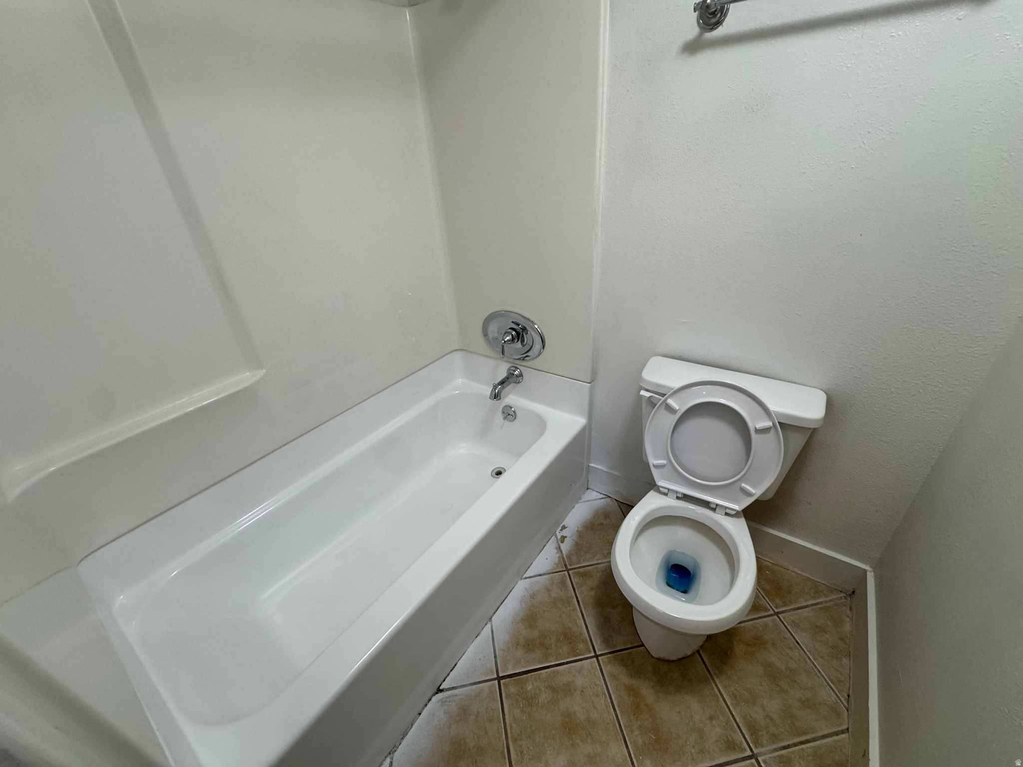 WALNUT HILLS - Residential