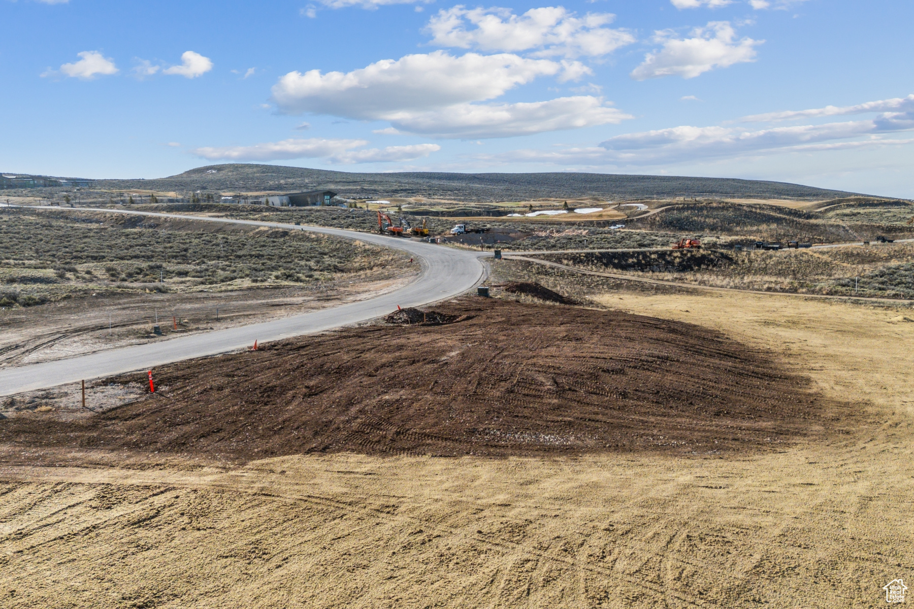 PROMONTORY SAGE HILLS ESTATES - Residential