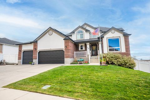 Photo of 1176 E 470 S, Pleasant Grove, UT 84062 (MLS # 2131747)