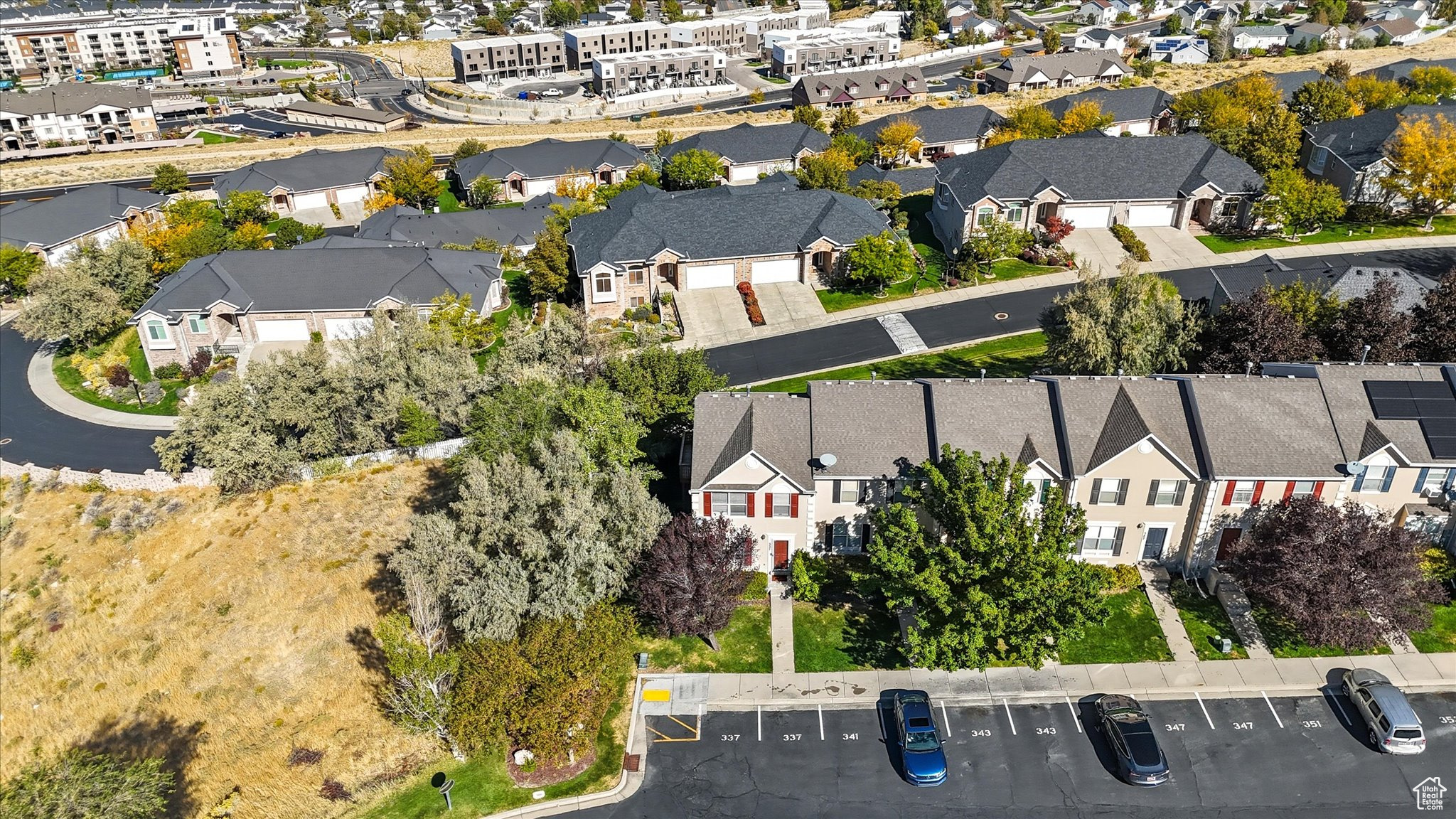 CASTLEHILL TOWNHOMES PHASE 1 - Residential