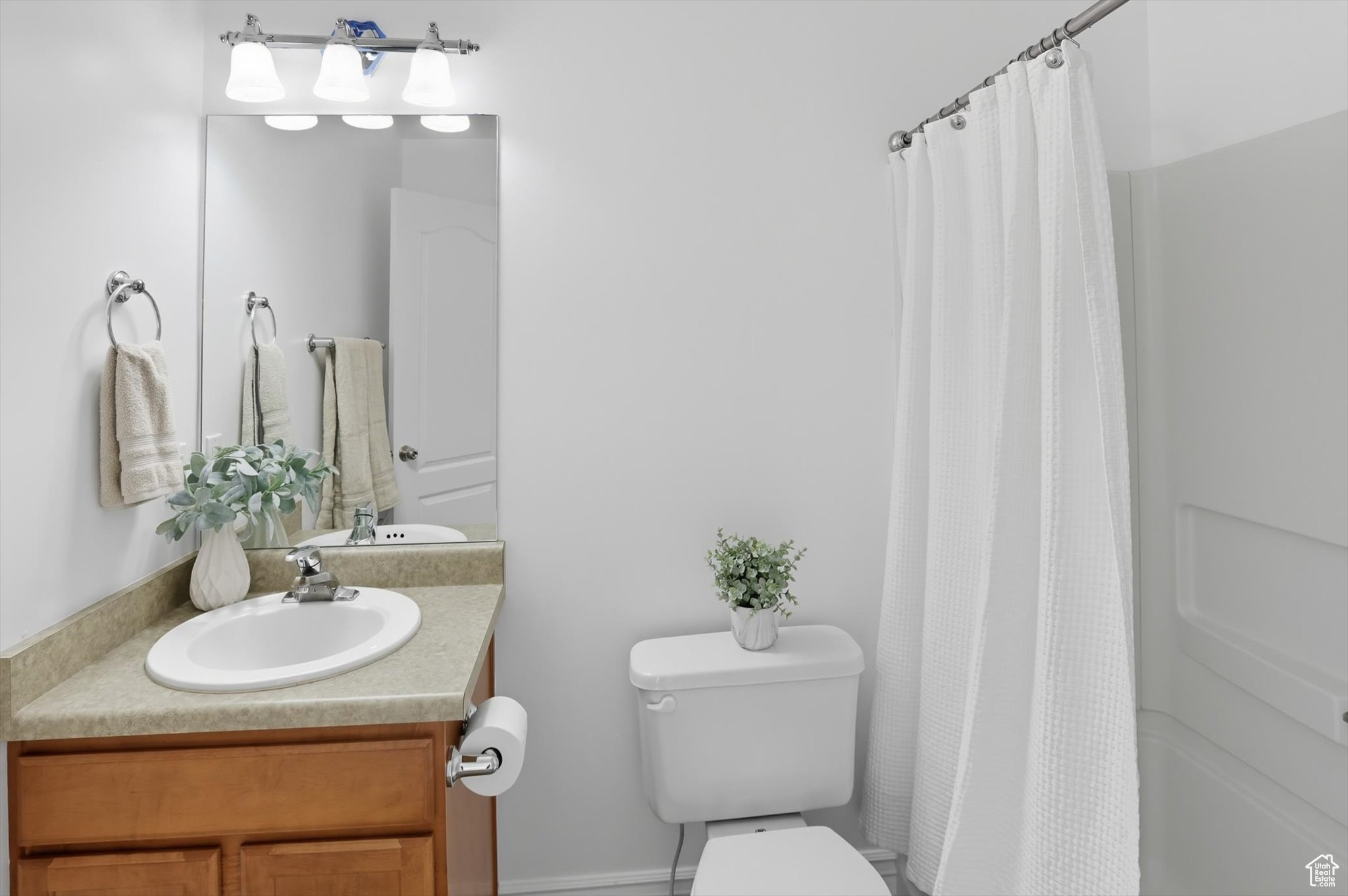 CASTLEHILL TOWNHOMES PHASE 1 - Residential