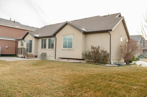 Tiny photo for 9242 N CORNWALL WAY, Eagle Mountain, UT 84005 (MLS # 2132827)